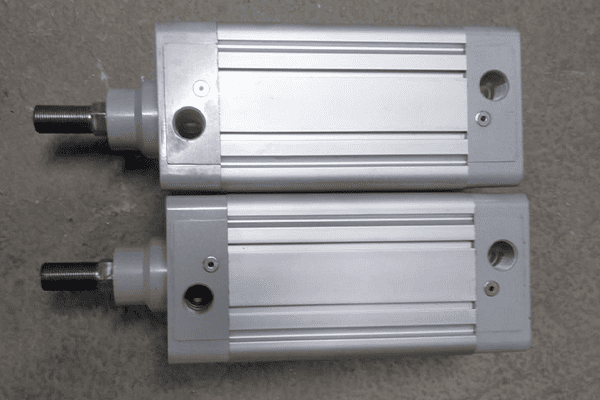 usinagem de peças em cilindros pneumáticos